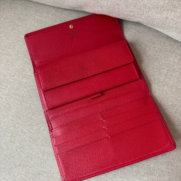 Louis Vuitton Epi Alma PM Red Textured Leather Handbag With Matching Wallet - Picture 11 of 14